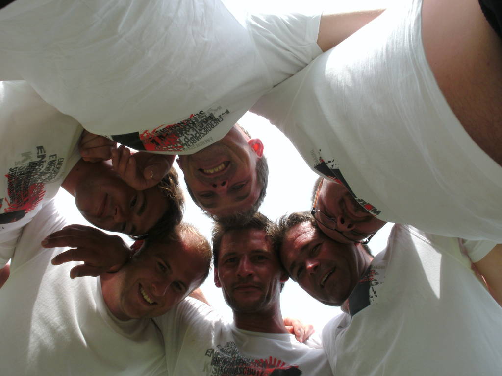 Sechs Freunde m&uuml;sst ihr sein