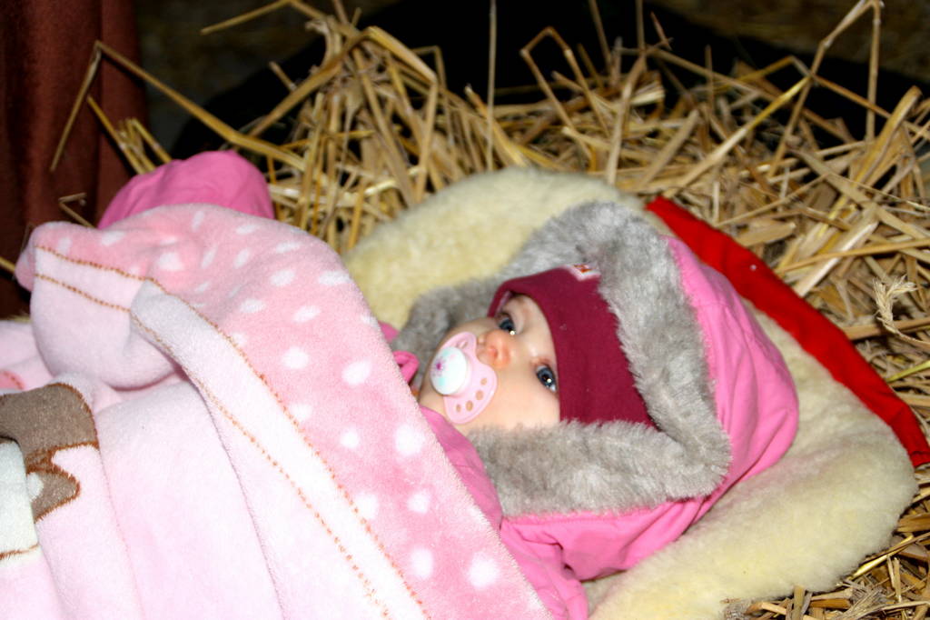 Die kleine Paula als Christkind