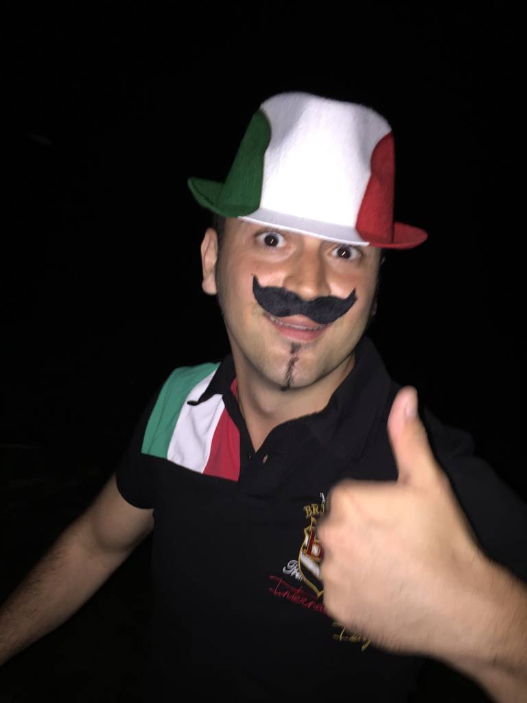 Hei&szlig;er Pizzab&auml;cker